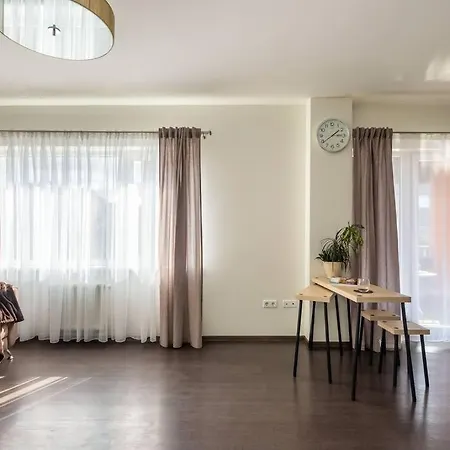 Bright Spacious In Center With Free Parking * Kłajpeda