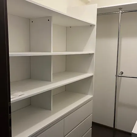 Apartament Bright Spacious In Center With Free Parking